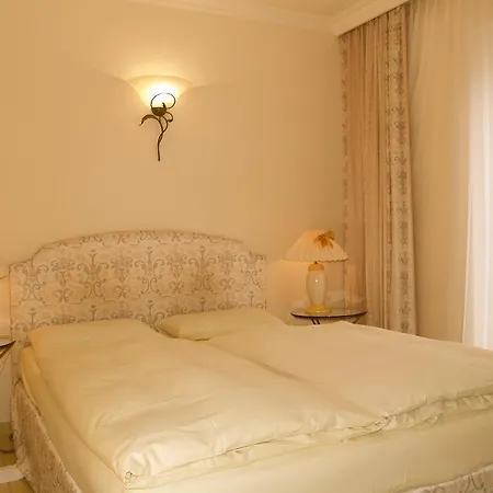 Al Porto Hotell